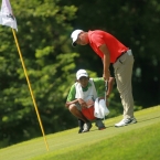 carlos setting his game