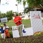carlos tee in hole 1