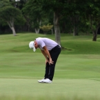 1o'toole miss his opportunity putt for a championship trophy in hole 18